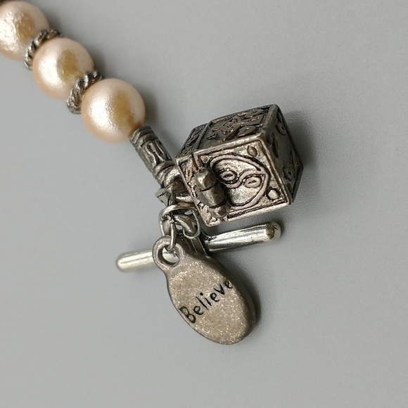 Cuff Bracelets with druzy bangles, pearl bracelets and more - Picture 7 of 16